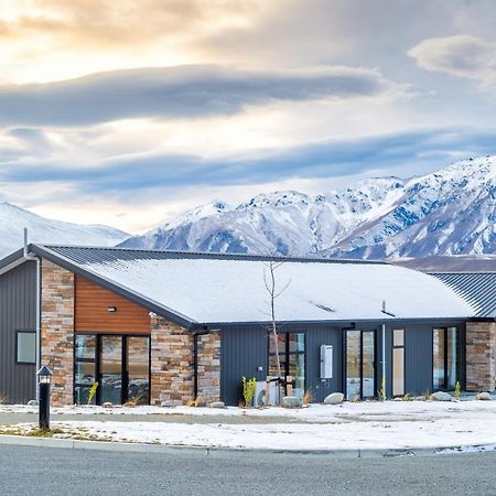 Snow Pine Apartment Lake Tekapo Bagian luar foto
