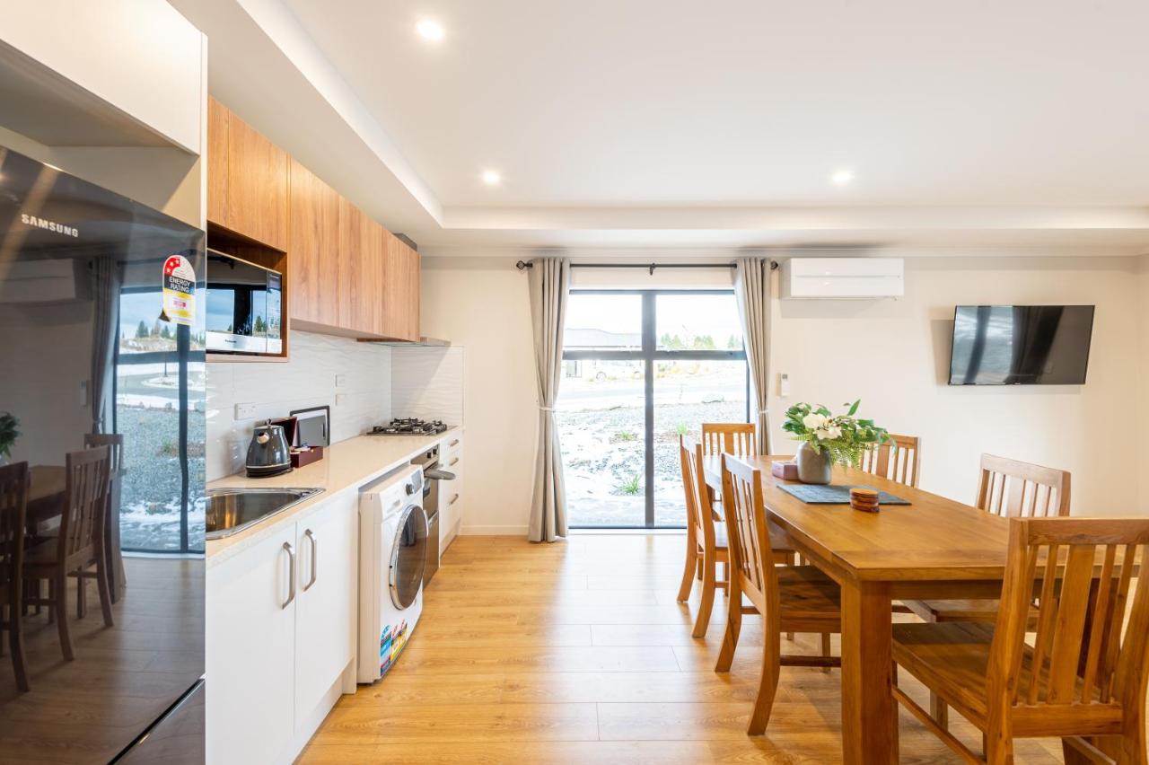 Snow Pine Apartment Lake Tekapo Bagian luar foto