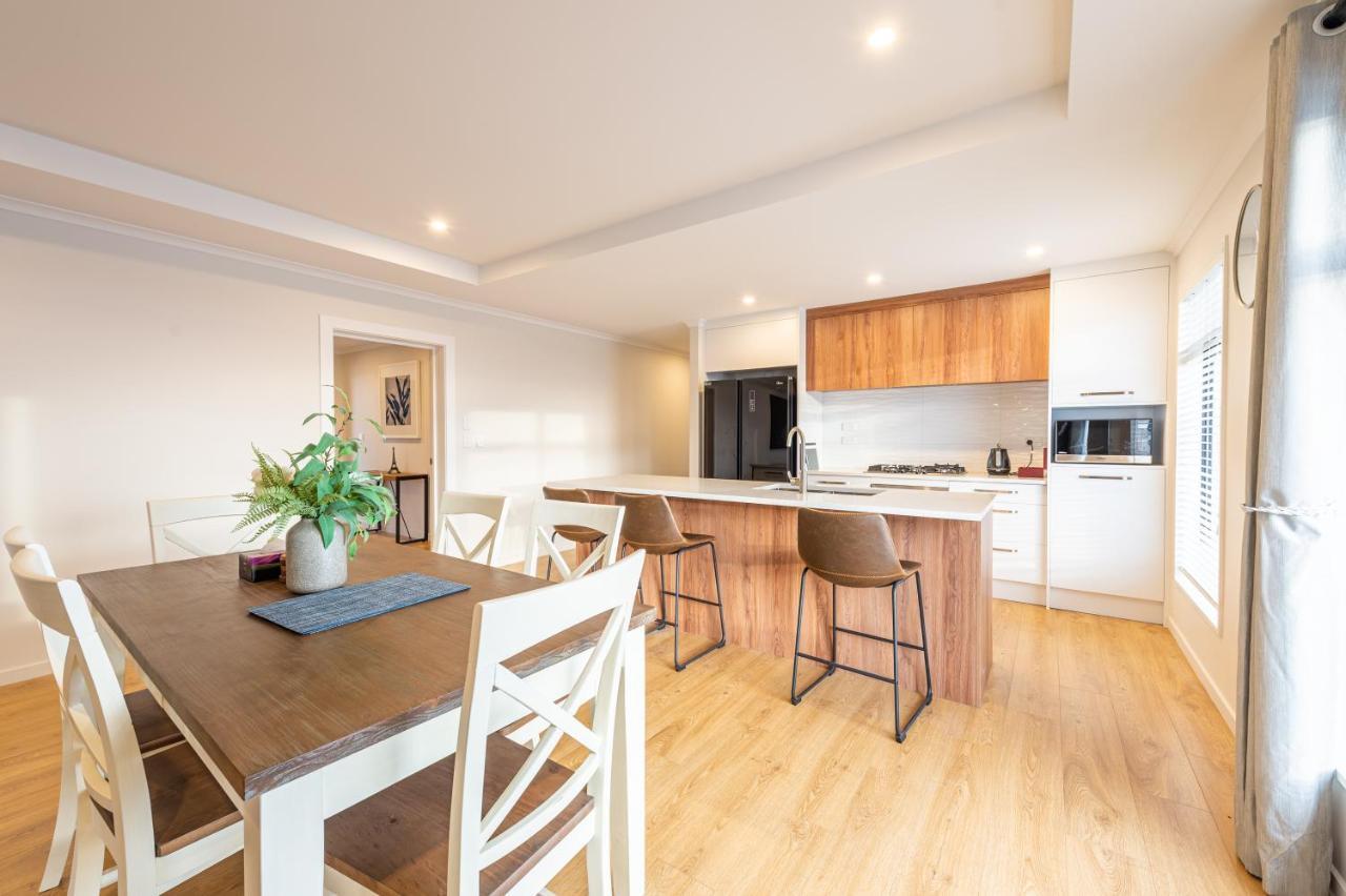 Snow Pine Apartment Lake Tekapo Bagian luar foto
