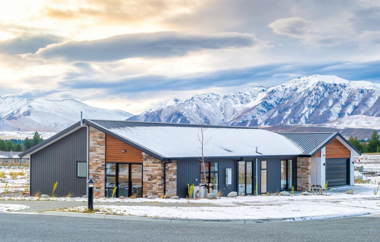 Snow Pine Apartment Lake Tekapo Bagian luar foto